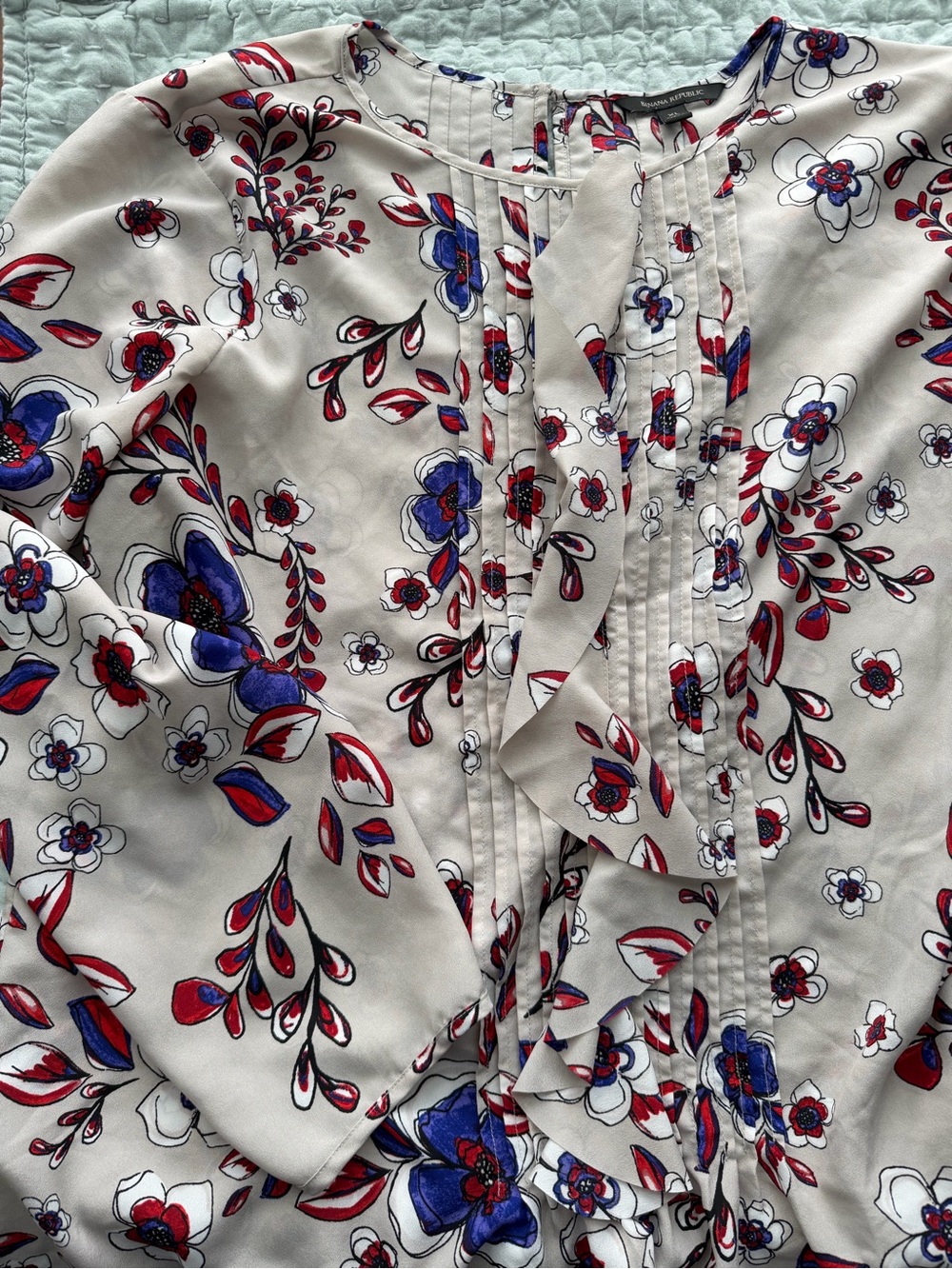 Banana Republic Floral Blouse Taupe Cream Art Floral Pintuck Ruffle Placket Size - Picture 5 of 7